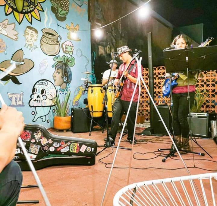 Gente De Mas Hostel بويبلا المظهر الخارجي الصورة